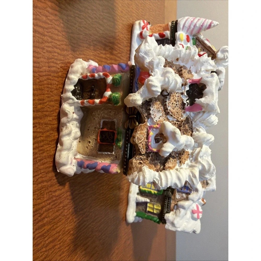 Vtg Set 5 Hinged Christmas Gingerbread House Trinket Boxes 1990s‎